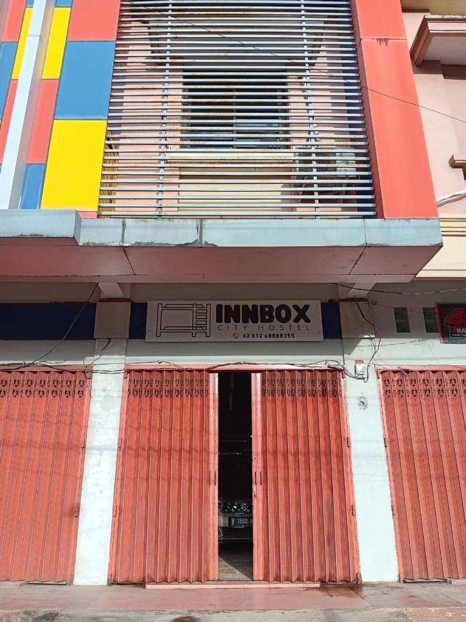Innbox Hostel Sorong Exterior photo